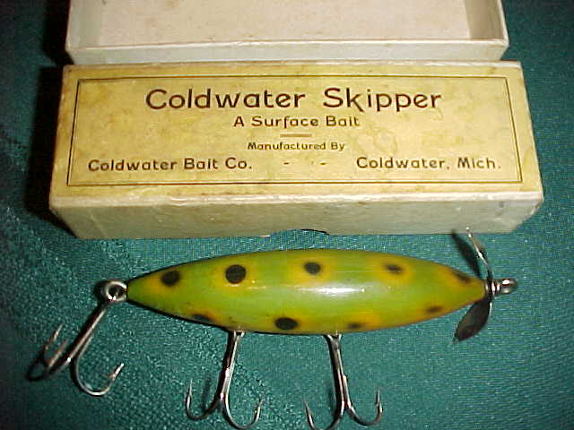 Rare Smithwick Water Gater Fishing Lure Old Stock New in Package! Yellow  Coach