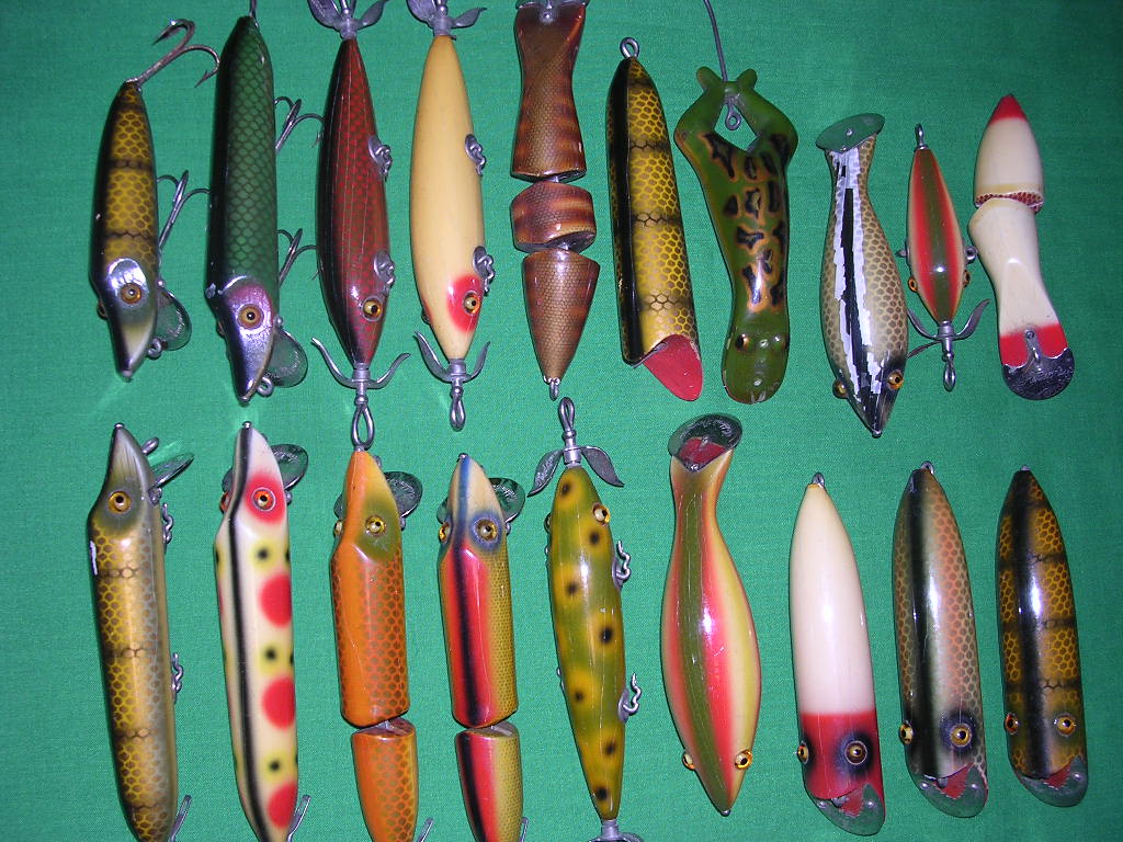 LOT OF 2 HEDDON BABY LUCKY 13 WOODEN FISHING LURE USED TACKLE BOX FIND