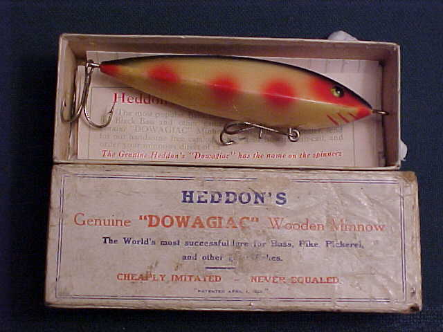 Sold at Auction: Heddon Dowagiac Deep-O-Diver in the original box. This is  the early white box. The box top shows soiling. The end lables are each ink  stamped: 7009J. The lure is