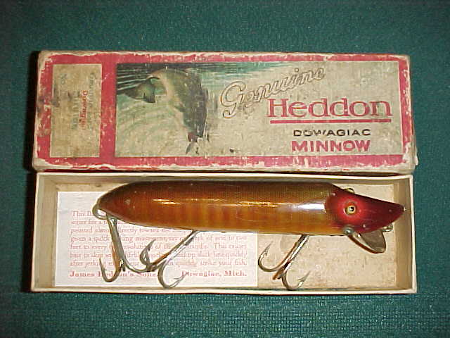 VINTAGE HEDDON VAMP SPOOK LURE in RED HEAD  old fishing lure in