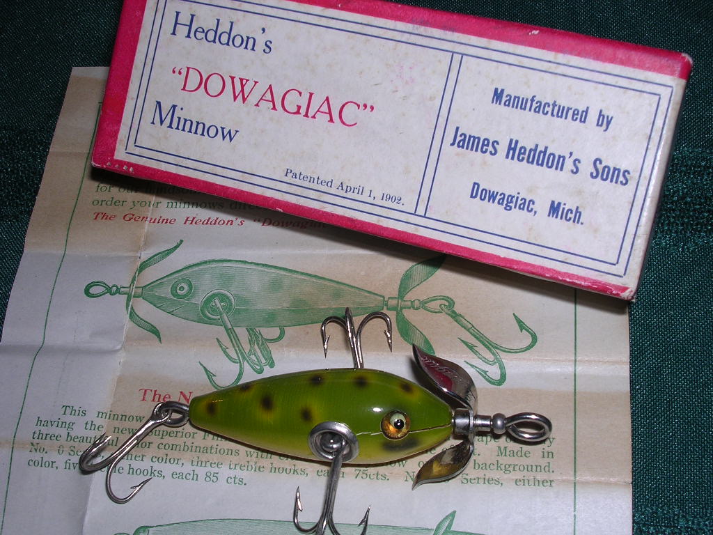 Heddon's Genuine Dowagiac Crab Wiggler Lure with Box (Lot 1266 - The  Winter Decoy & Sporting Art AuctionMar 3, 2022, 12:00pm)