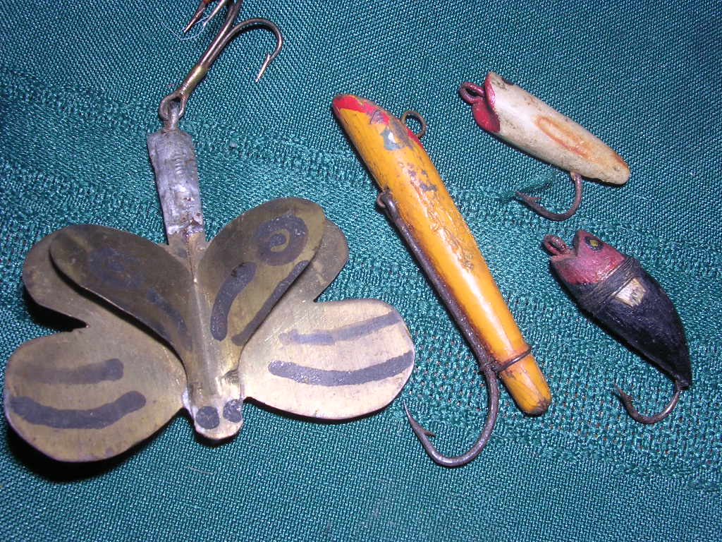 zh-ej-0229-dv629  Antique fishing lures, 8x10 art prints, Old wood