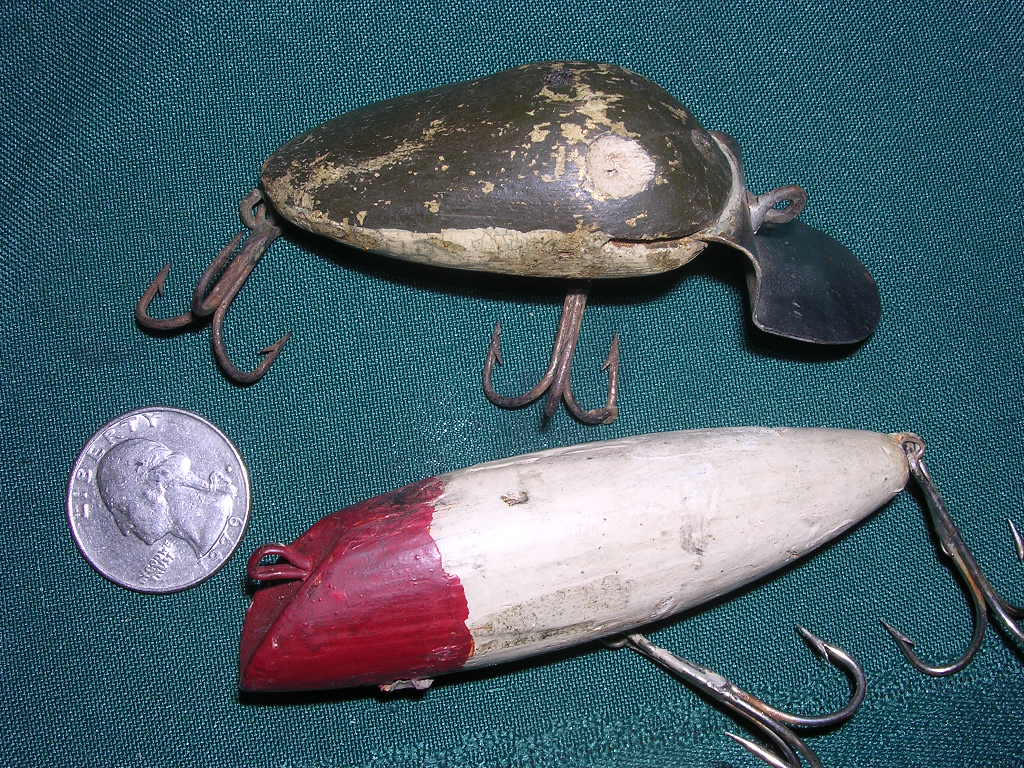 Two vintage handmade folk art wooden fishing lures - AAA Auction and Realty