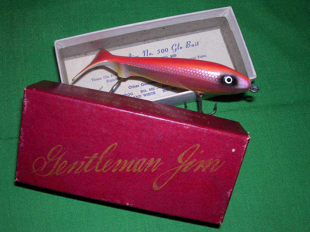 All Wood w/ Step Design - Funky Antique Badger Hair Tail Fishing Lure.  Found with a few other lures at a lo…