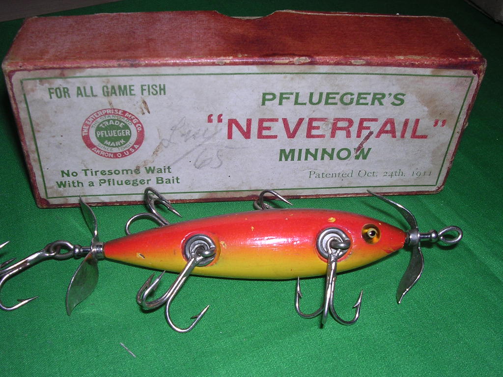 Pflueger Globe Value Old Antique Fishing Lures, Tackle and Value