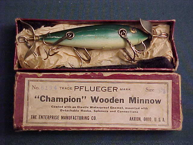 Vintage Pflueger Mustang Wood Fishing Lure Used